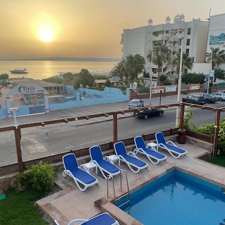 Serafy City Center Hostel And Pool For Foreigners Adults Only الغردقة المظهر الخارجي الصورة
