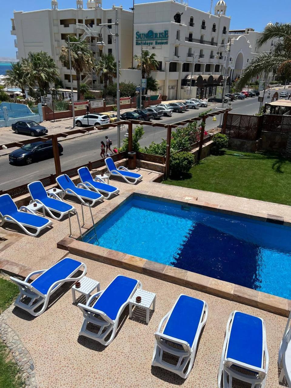 Serafy City Center Hostel And Pool For Foreigners Adults Only الغردقة المظهر الخارجي الصورة