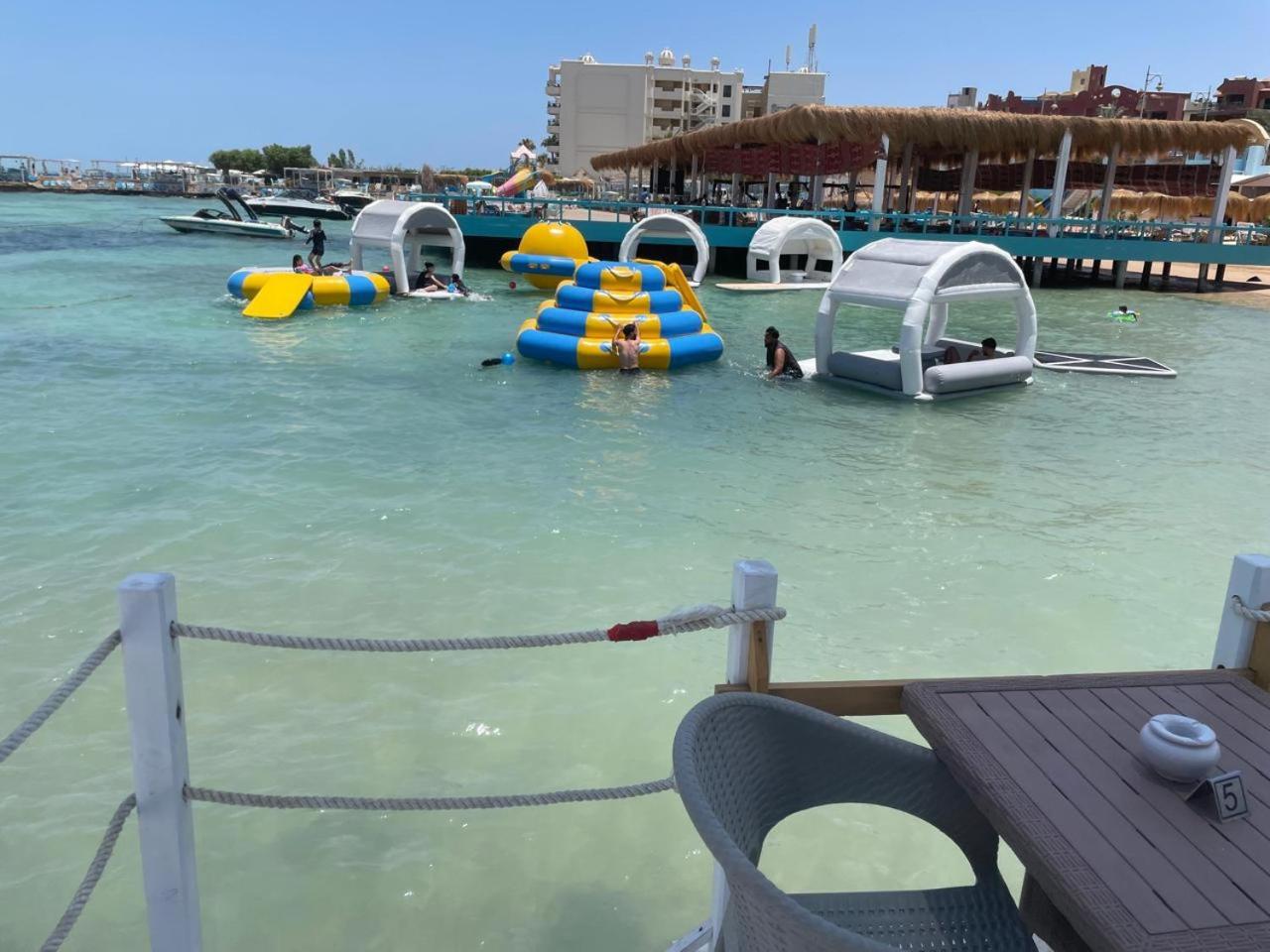 Serafy City Center Hostel And Pool For Foreigners Adults Only الغردقة المظهر الخارجي الصورة